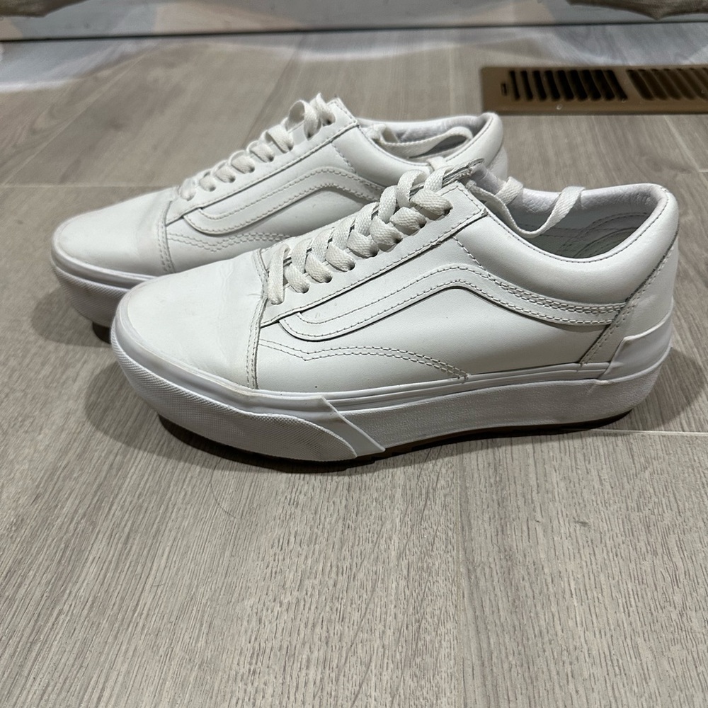 Vans platform tennis shoe size 8.5